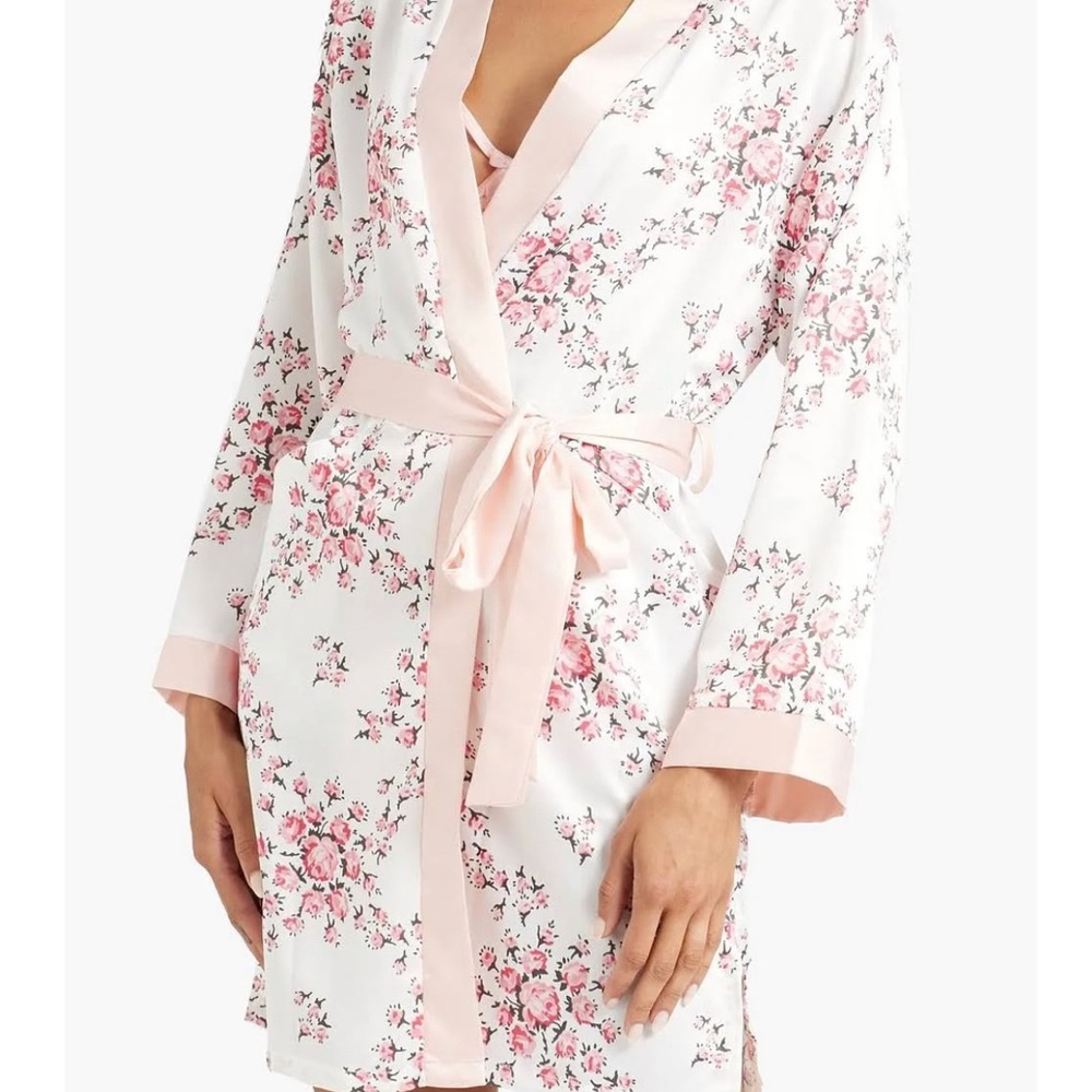 Super silkie sexy Morgan Lane Robe s/m